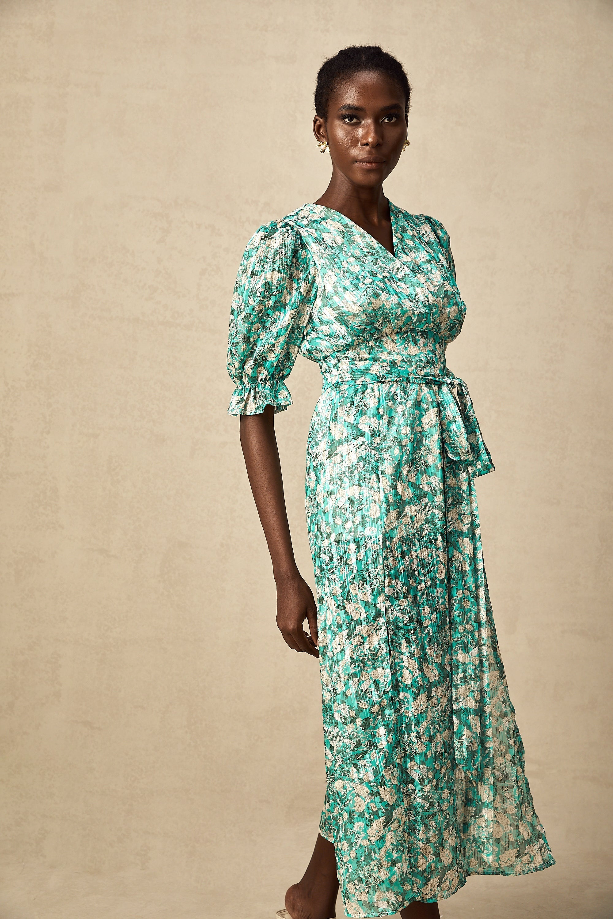 Alisa Yeşili Çiçek Desenli, Yırtmaçlı Midi Elbise