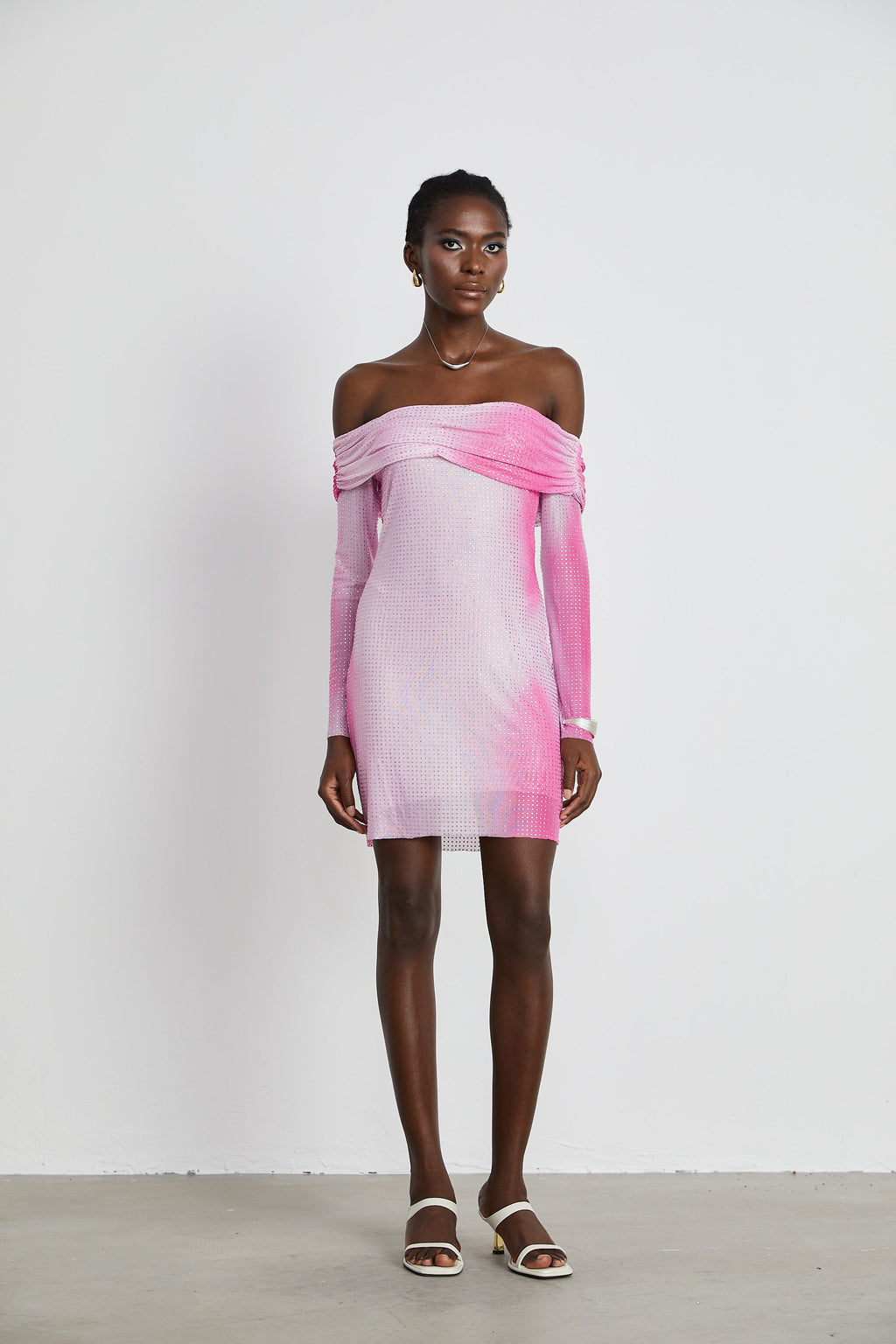 Andréa İşlemeli Omuzları Açık Mini Elbise