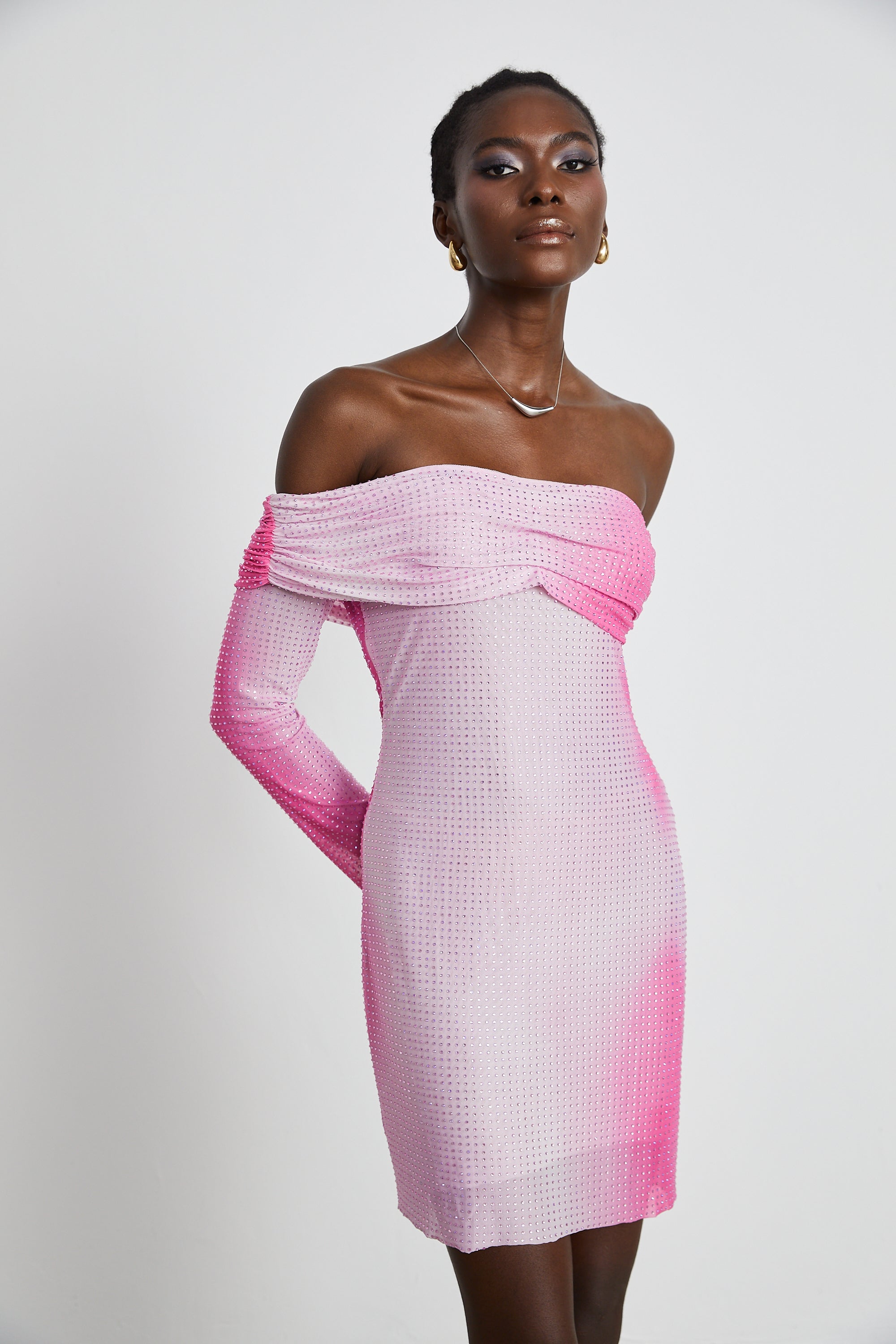 Andréa İşlemeli Omuzları Açık Mini Elbise