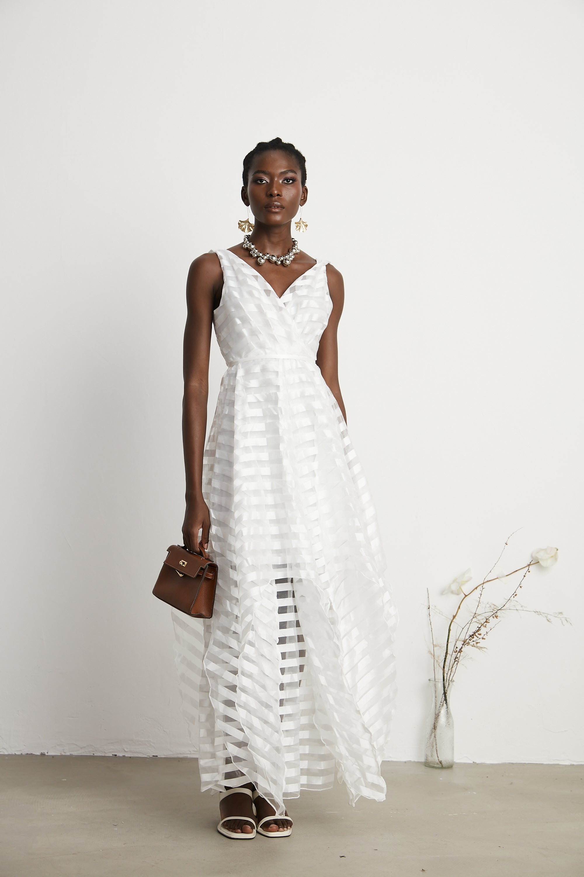 Aimée V Yaka Çizgili Tül Desenli Midi Elbise