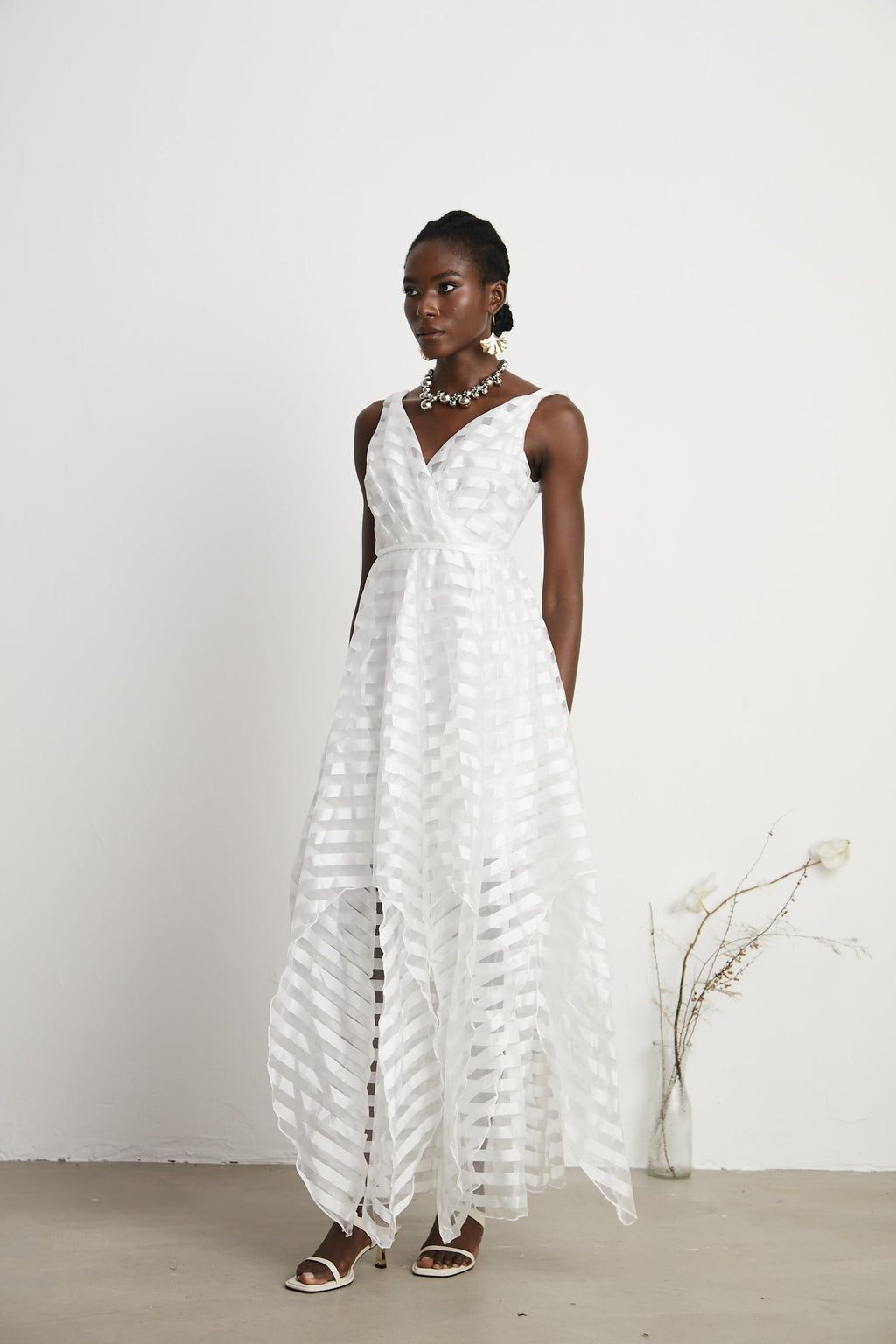 Aimée V Yaka Çizgili Tül Desenli Midi Elbise