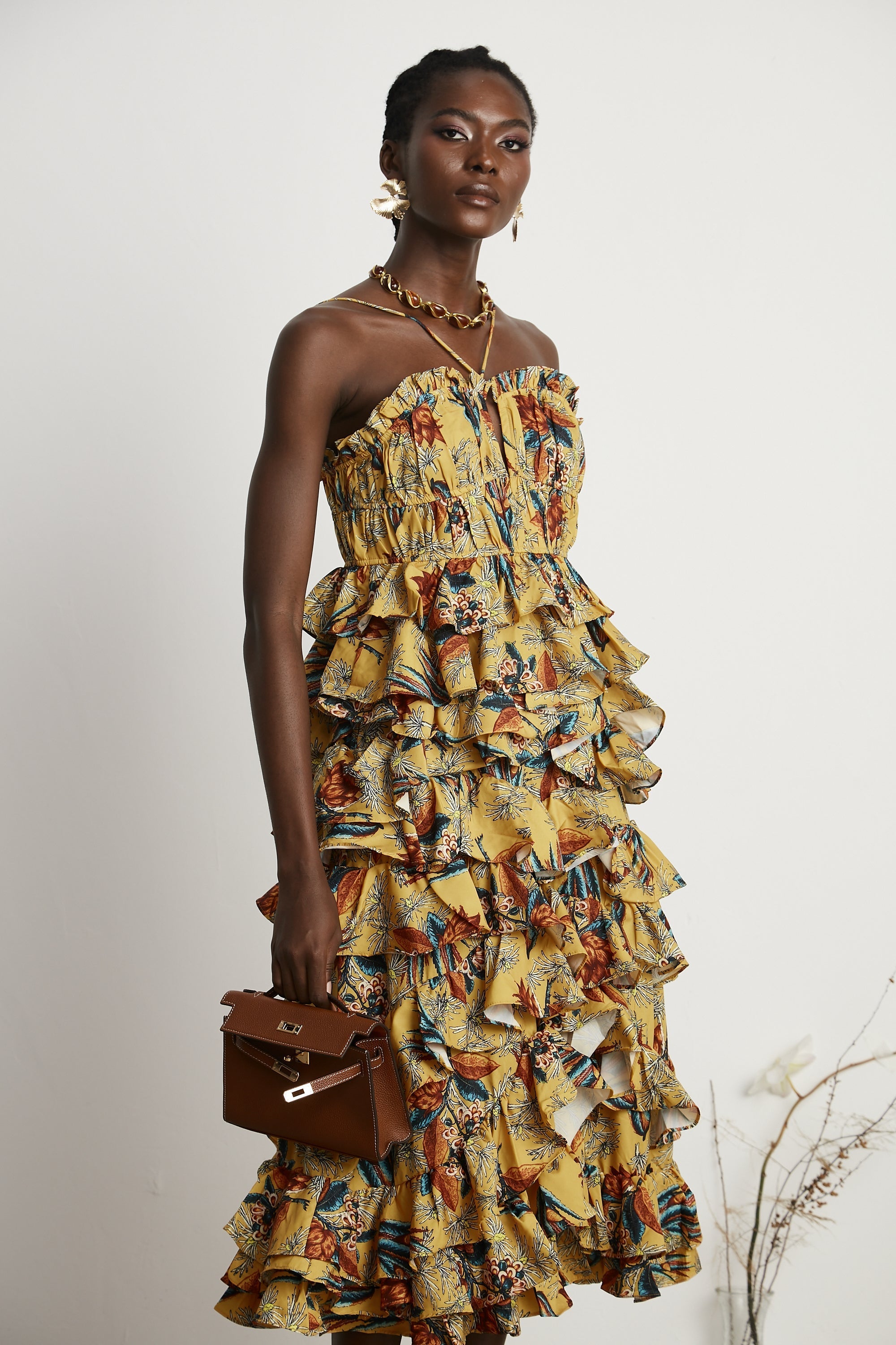 Apolline Katlı Fırfırlı Çiçek Desenli Midi Elbise