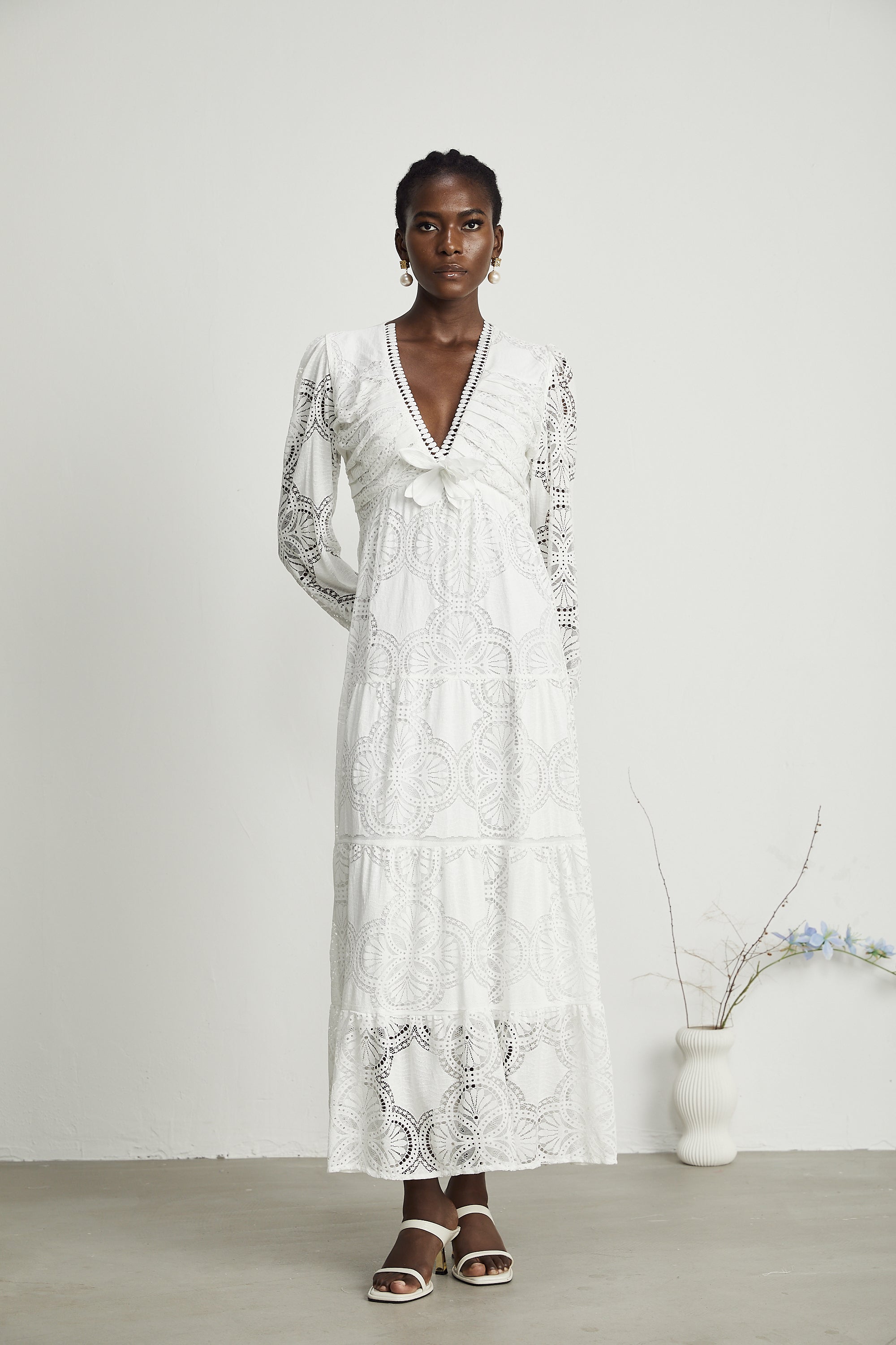 Ariane Suni Çiçek Süslemeli Dantel Midi Elbise