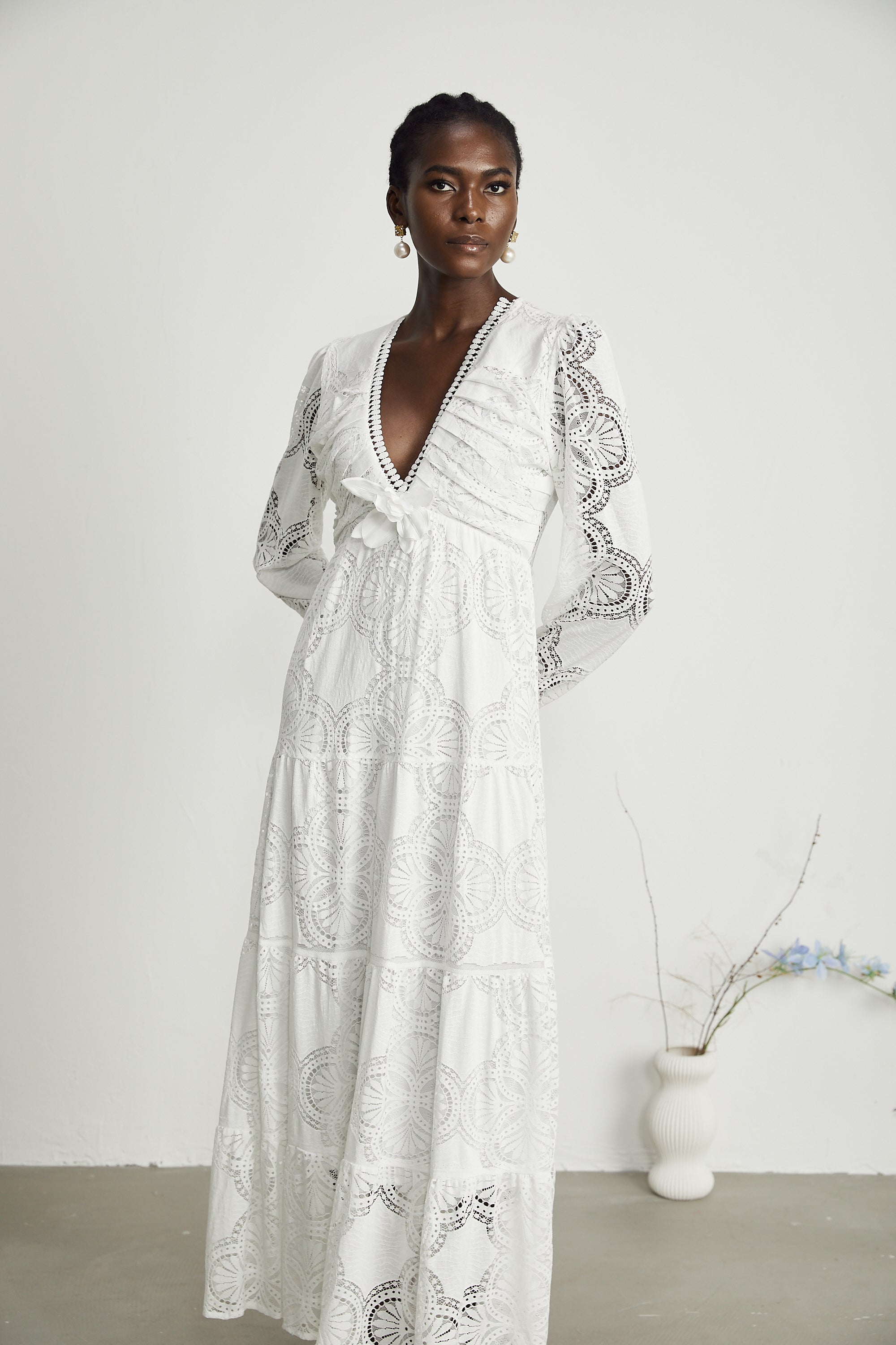 Ariane Suni Çiçek Süslemeli Dantel Midi Elbise