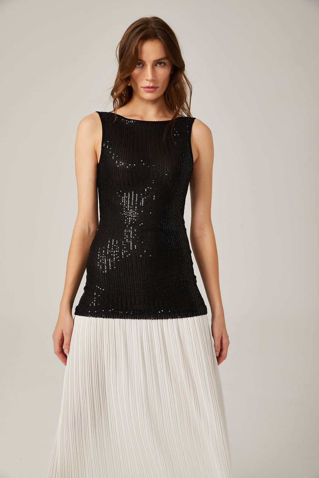 Allegra Kontrast Renklerde Pullu Uzun Elbise