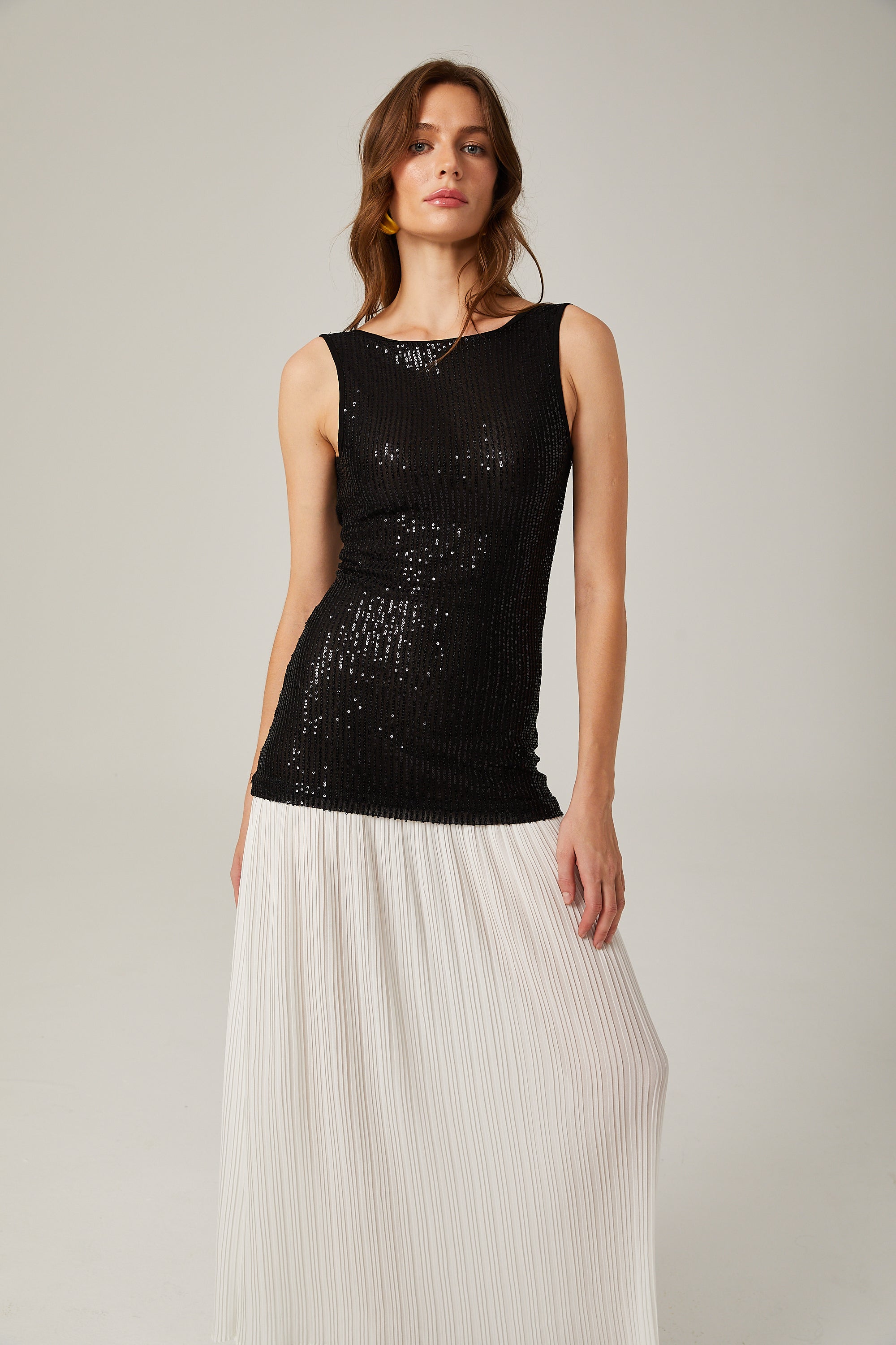 Allegra Kontrast Renklerde Pullu Uzun Elbise