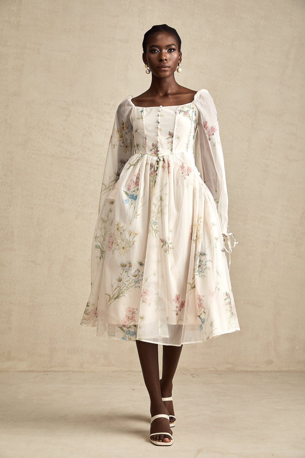 Anne Çiçek Desenli Kare Yaka Midi Elbise