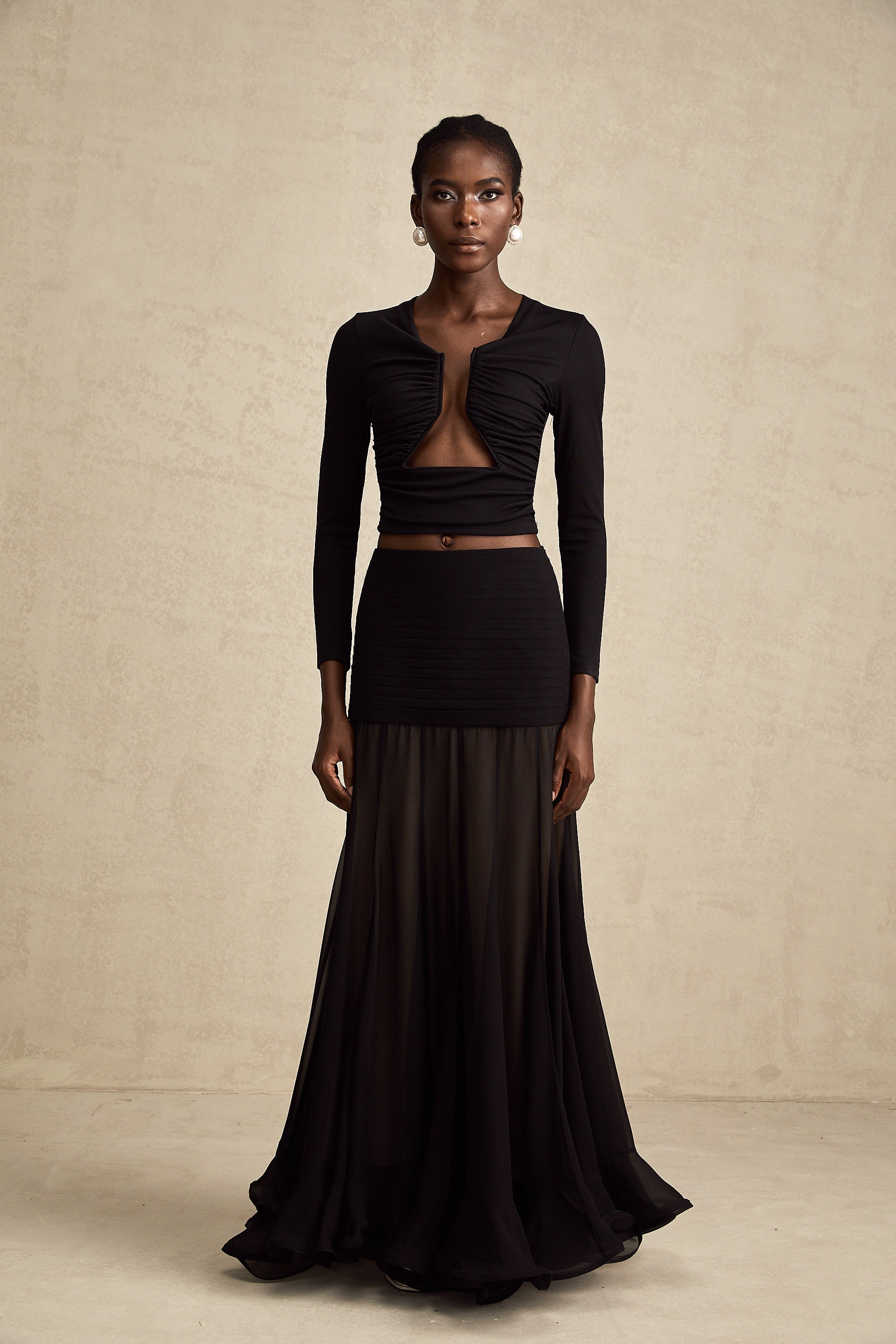 Anaïs Siyah Önü Açık Büzgülü Üst