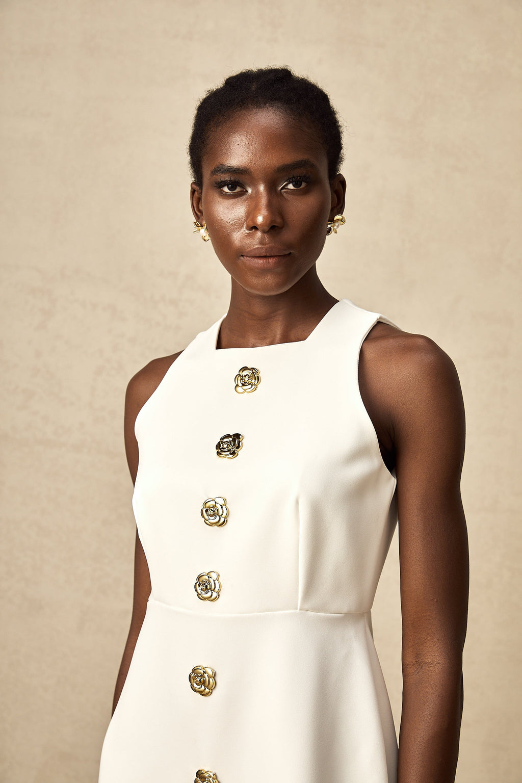 Adrielle Beyaz Çiçek Motifli Kabarık Mini Elbise