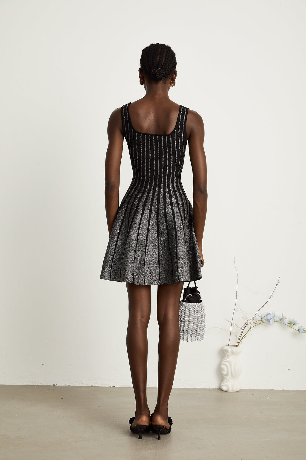 Anouk Siyah Parıltılı Kloş Mini Elbise