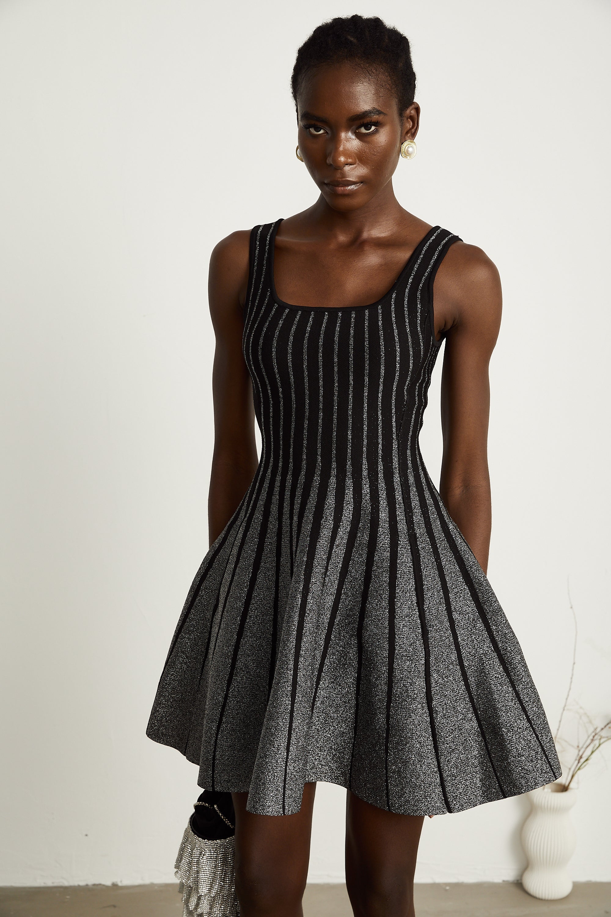 Anouk Siyah Parıltılı Kloş Mini Elbise