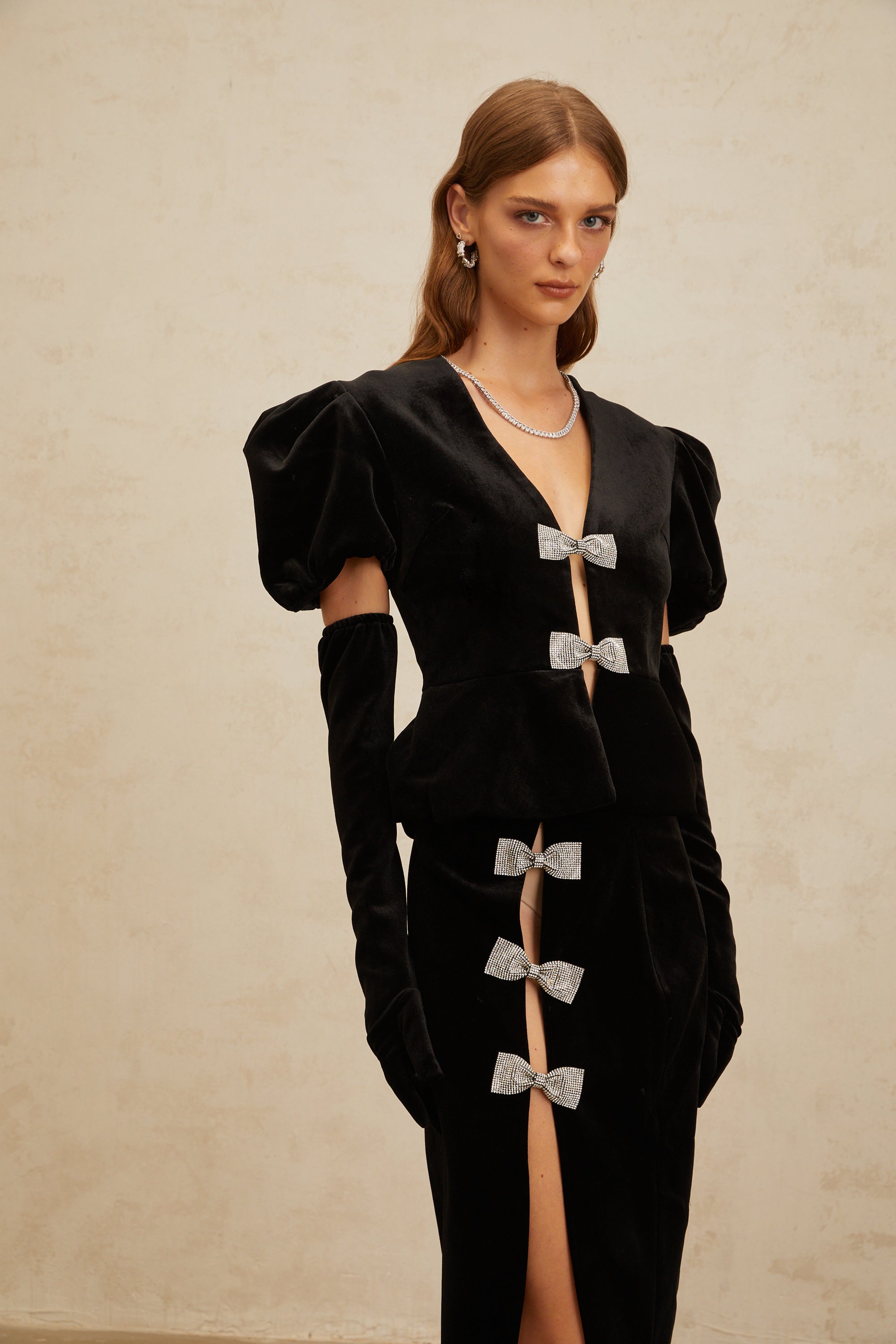 Adèle Siyah Kurdele Detaylı Kesik Kadife Bluz ve Etek Takımı