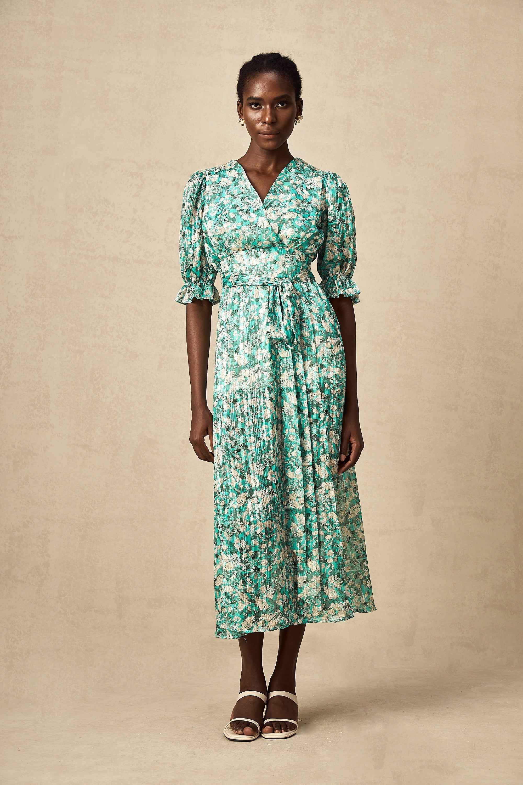 Alisa Yeşili Çiçek Desenli, Yırtmaçlı Midi Elbise