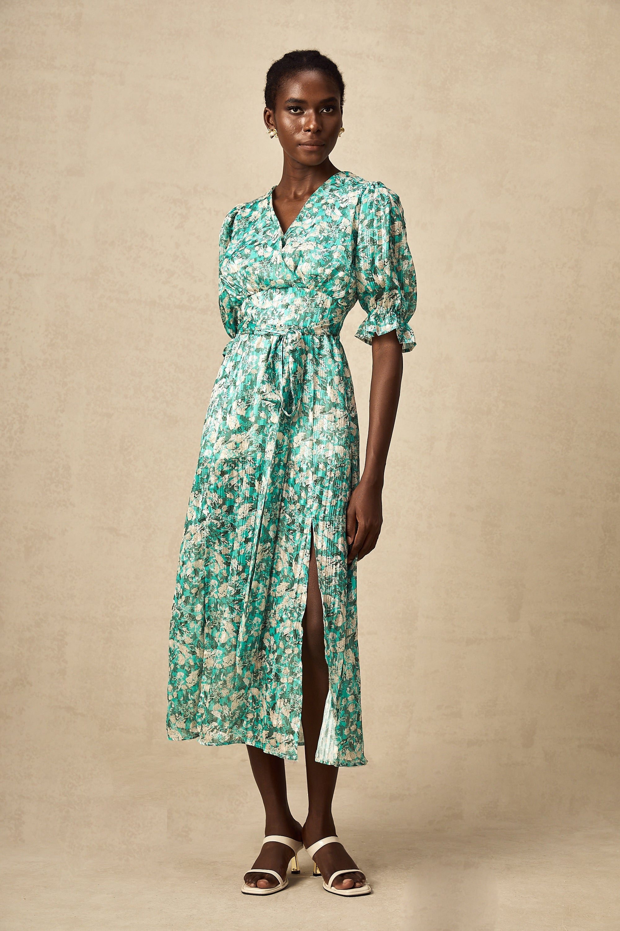 Alisa Yeşili Çiçek Desenli, Yırtmaçlı Midi Elbise