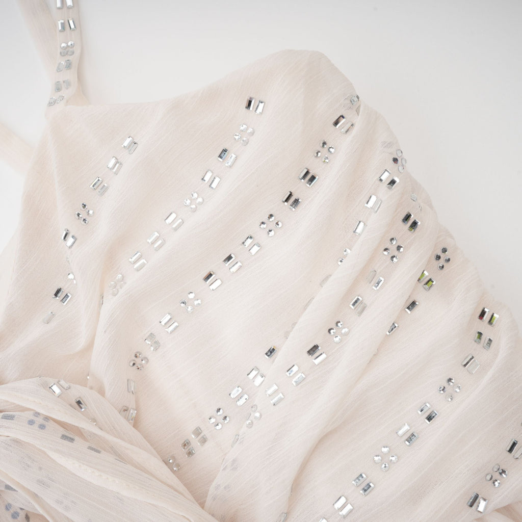 Adèle Beyaz Pilili Kristal Süslemeli Midi Elbise