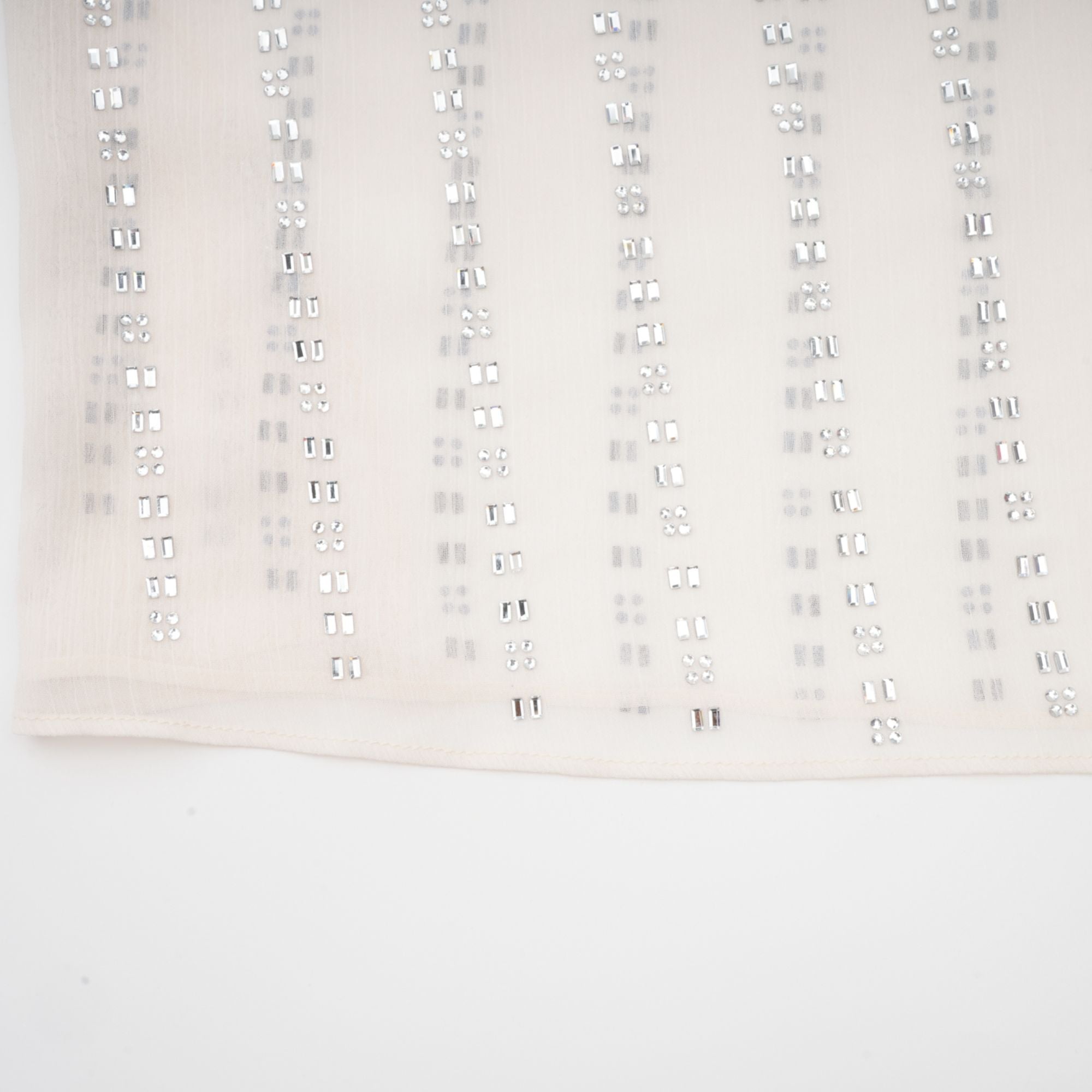 Adèle Beyaz Pilili Kristal Süslemeli Midi Elbise