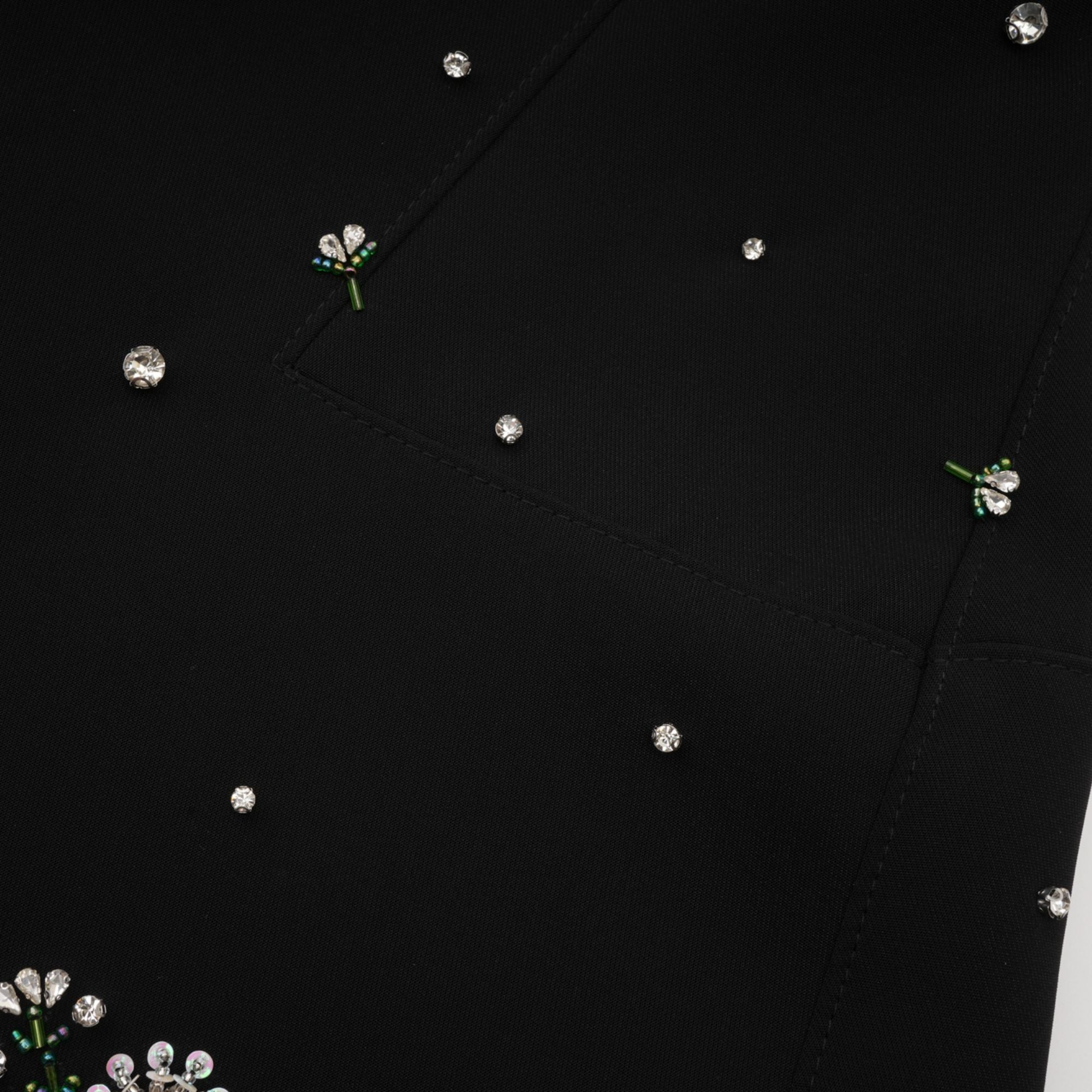 Ariane'İn Kristal İşlemeli Sırtı Açık Mini Elbisesi