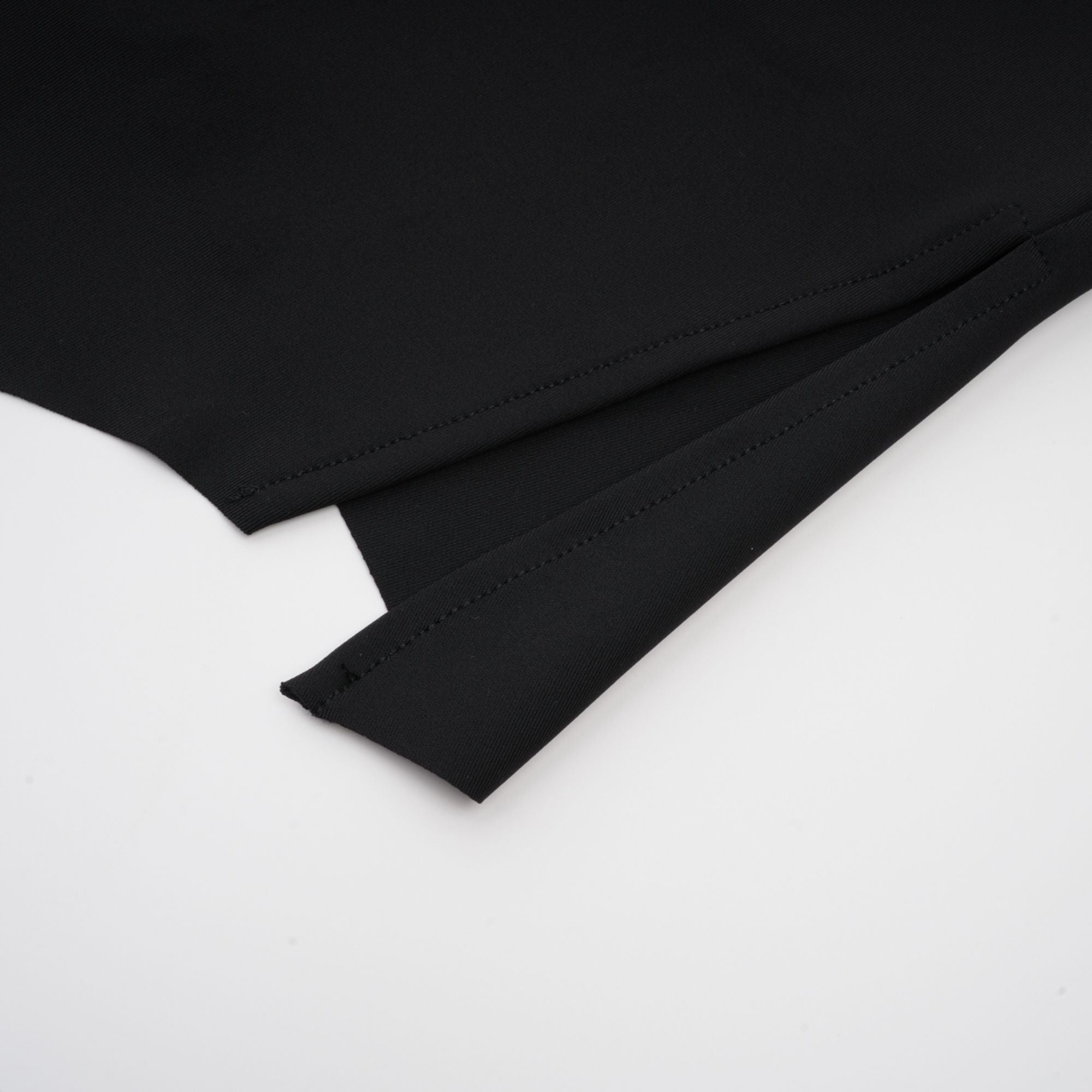 Aline Çiçek Aplikeli Sırtı Açık Asimetrik Üst