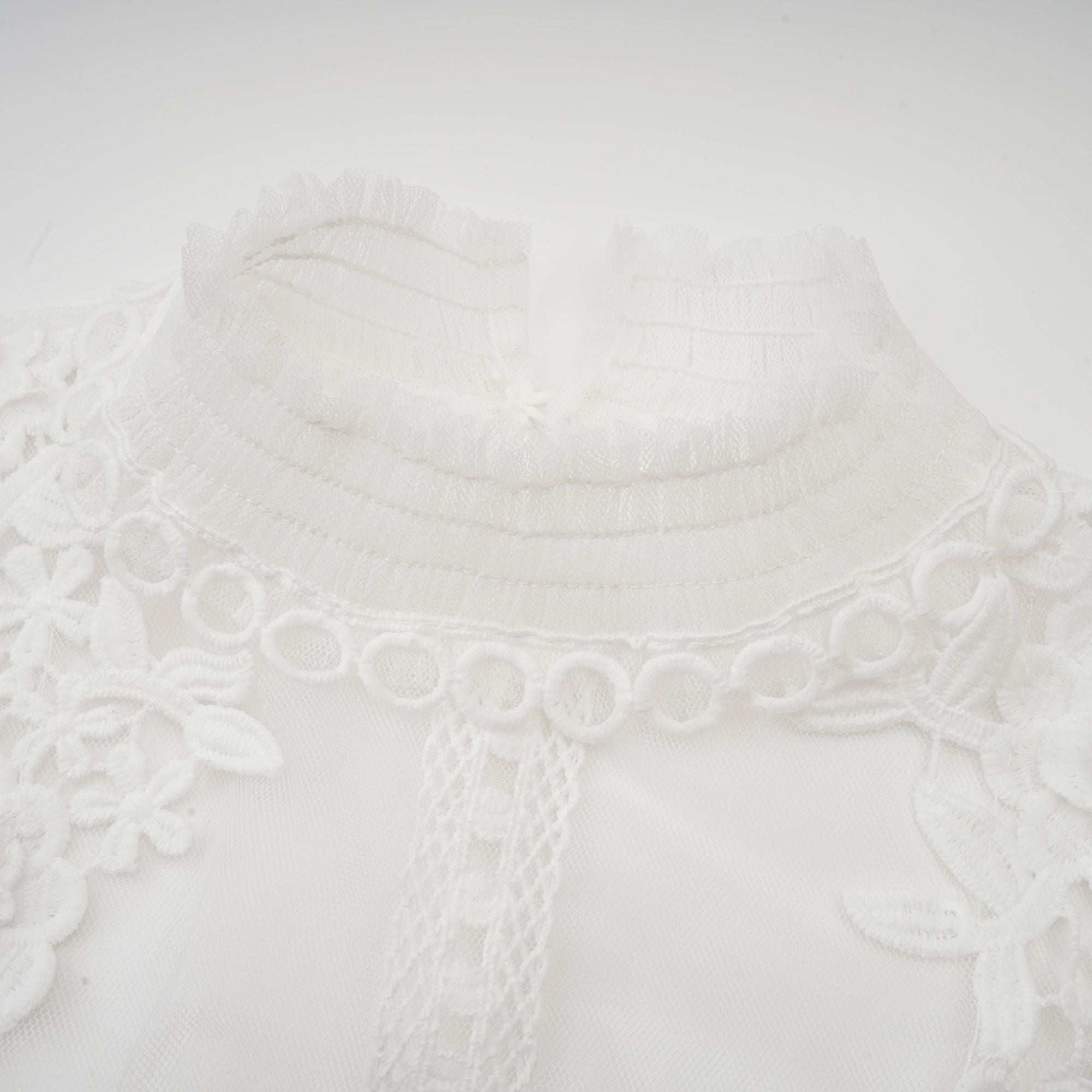 Aiza Çiçekli Yarı Transparan Üst