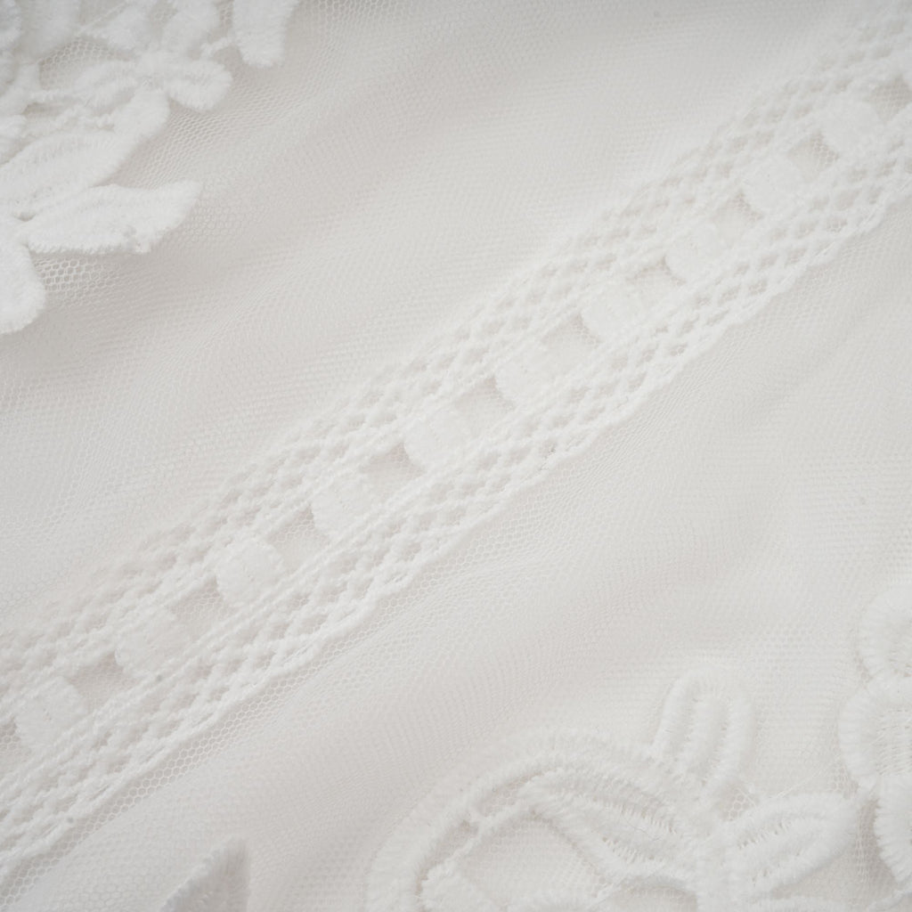 Aiza Çiçekli Yarı Transparan Üst