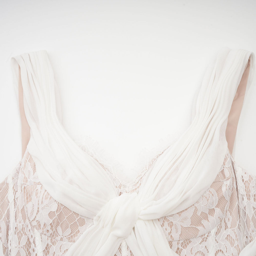 Arantxa Beyaz Dantel Pileli Maxi Elbise