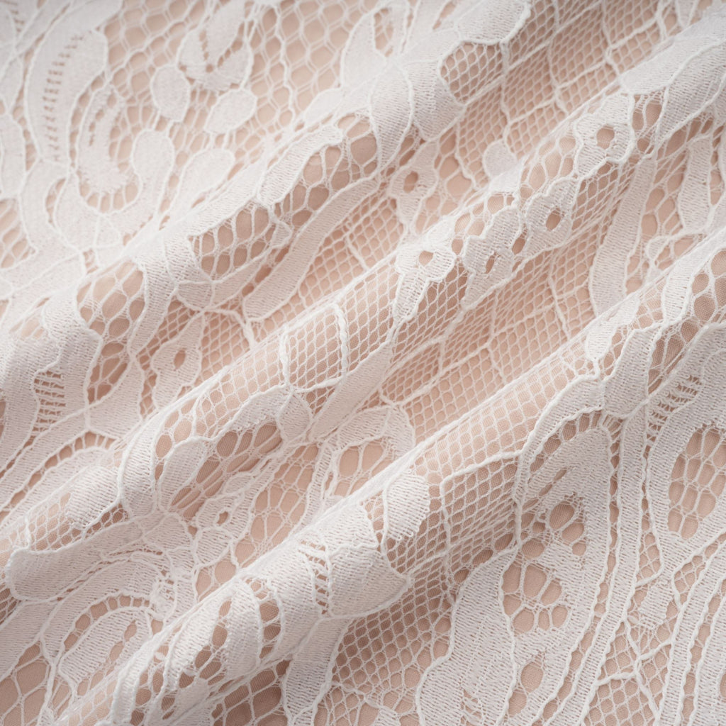 Arantxa Beyaz Dantel Pileli Maxi Elbise