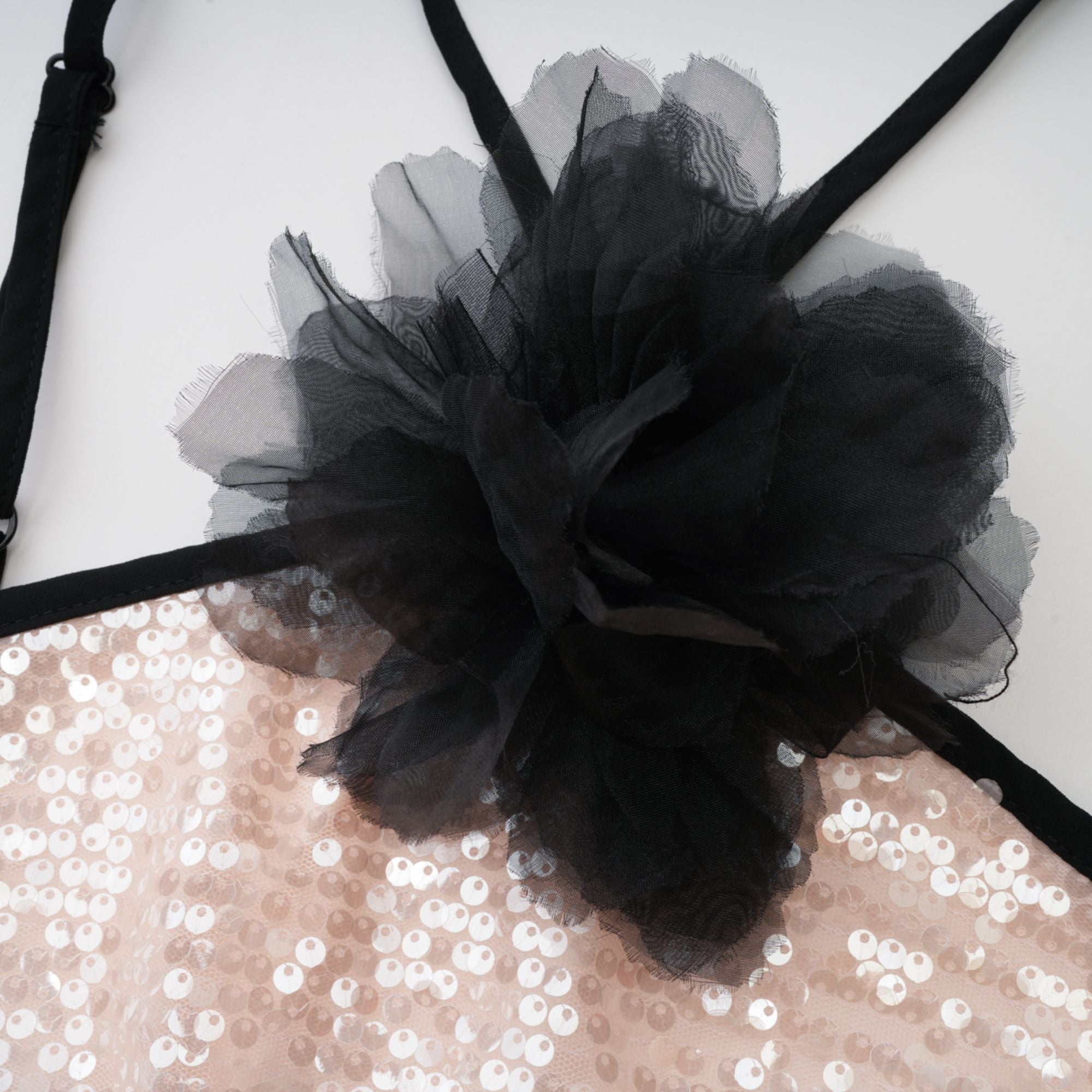 Artemis Çiçek Aplikeli Pullu Mini Elbise