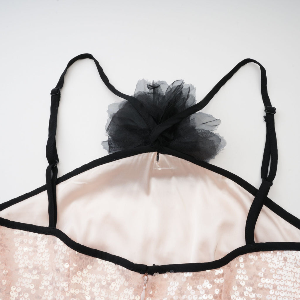 Artemis Çiçek Aplikeli Pullu Mini Elbise