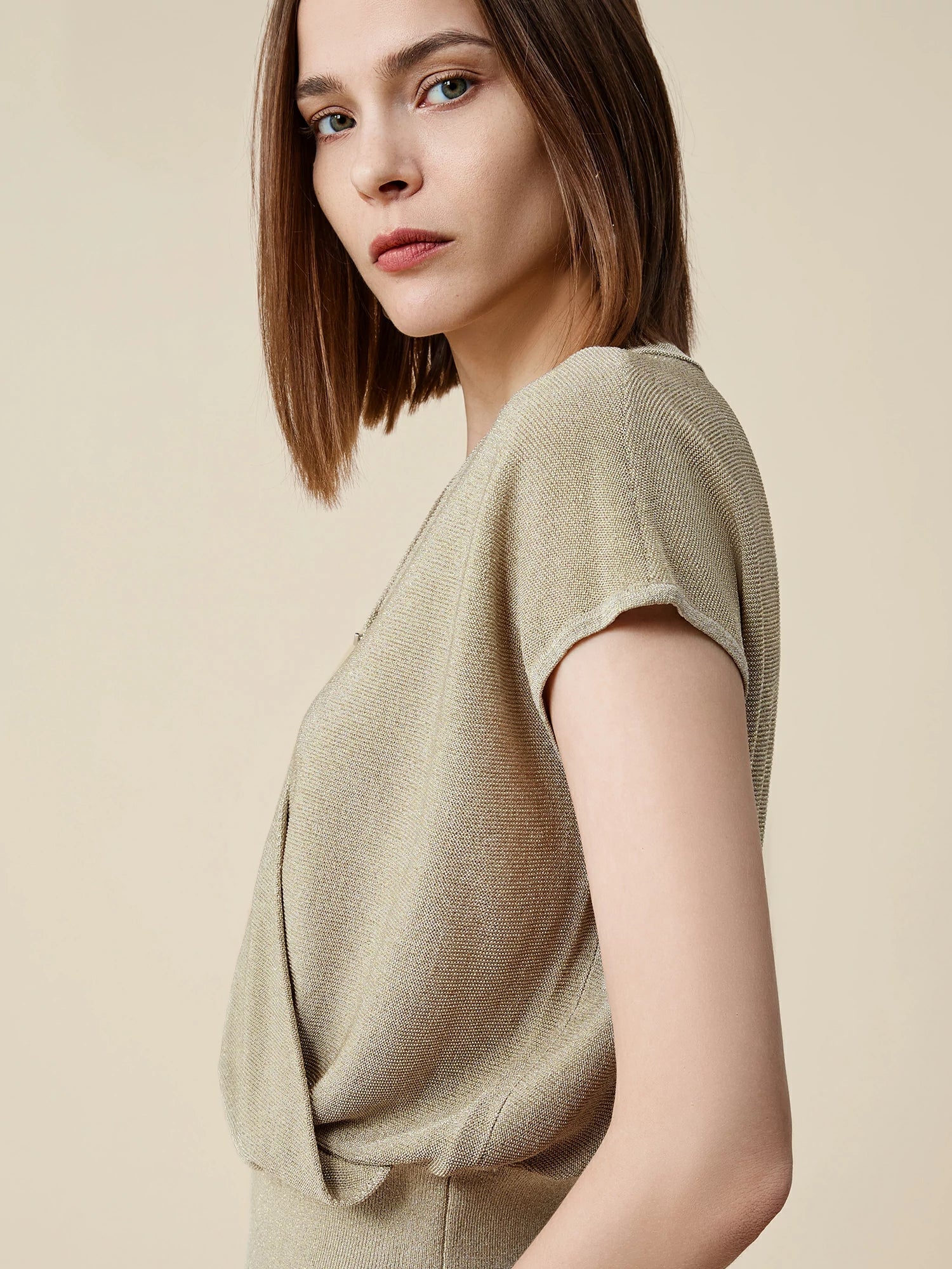 Altın Gümüş İplik Kısa Kollu Üst